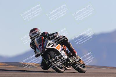 media/Nov-06-2023-Moto Forza (Mon) [[ce023d0744]]/3-Intermediate Group/Session 5 (Turn 9)/
